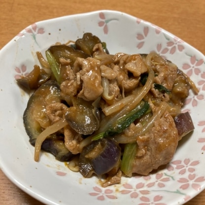 ピーマンの代わりに小松菜で。
簡単で美味しかったです！